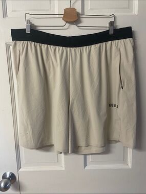 NOBULL Bone and Black Athletic Moisture-Wicking running shorts men’s size XXL